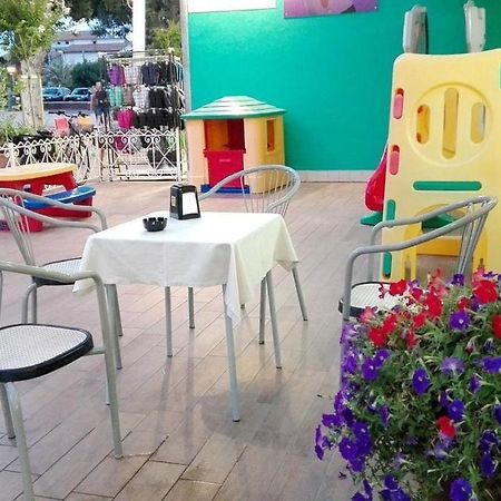 Hotel Franca Misano Adriatico Dış mekan fotoğraf
