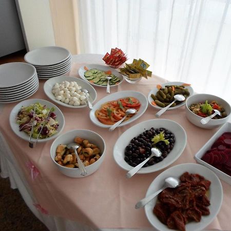Hotel Franca Misano Adriatico Dış mekan fotoğraf
