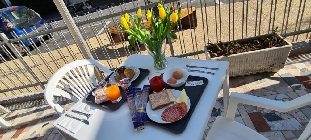 Hotel Franca Misano Adriatico Dış mekan fotoğraf