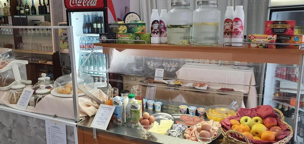 Hotel Franca Misano Adriatico Dış mekan fotoğraf