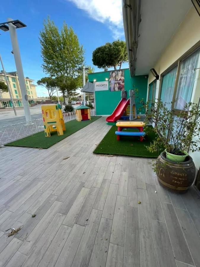 Hotel Franca Misano Adriatico Dış mekan fotoğraf